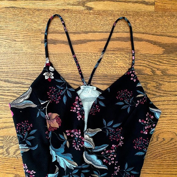 Charlotte Russe Boho Cottagecore Rose Floral Plunge Bodysuit - Picture 7 of 13